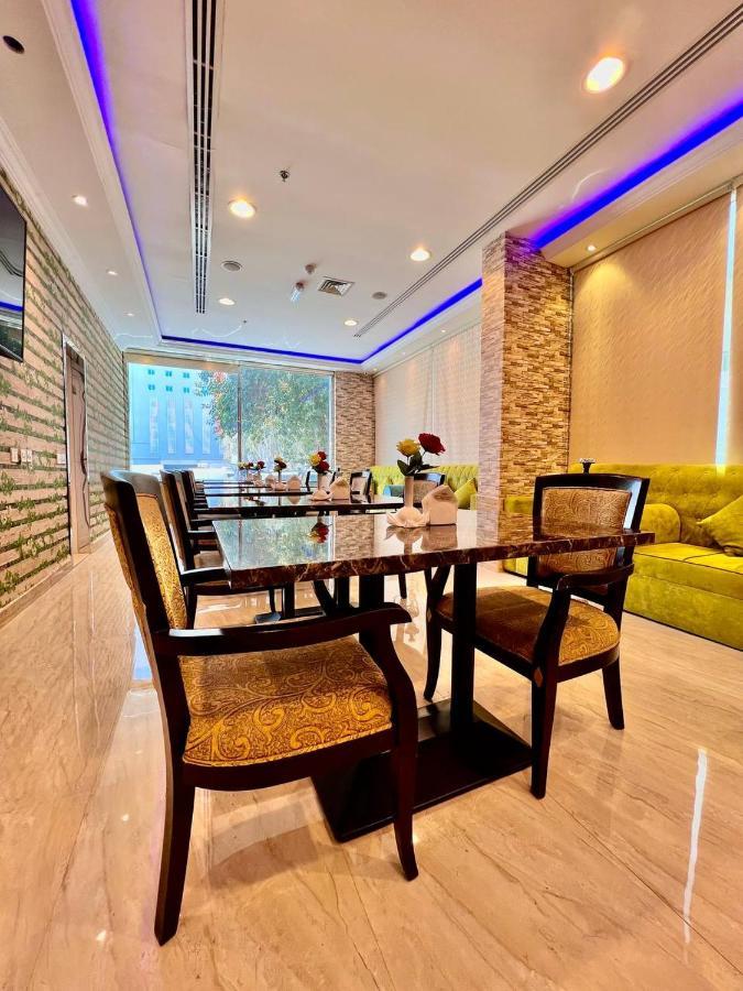 Dream Palace Hotel Ajman Extérieur photo